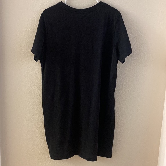 T-Shirt Dress - Picture 4 of 4